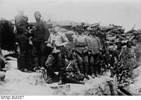 https://upload.wikimedia.org/wikipedia/commons/thumb/c/ce/bundesarchiv_bild_183-r36253%2c_t%c3%bcrkei%2c_gallipoli%2c_mg-unterstand.jpg/200px-bundesarchiv_bild_183-r36253%2c_t%c3%bcrkei%2c_gallipoli%2c_mg-unterstand.jpg