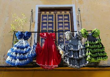c:\users\ozan\desktop\istock\malaga flamenco dresses.jpg