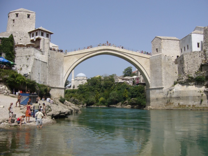 d:\belgeler\003 işler\003 mimarlık\016 sivas kopru\köprü manzarası\puente_de_mostar.jpg