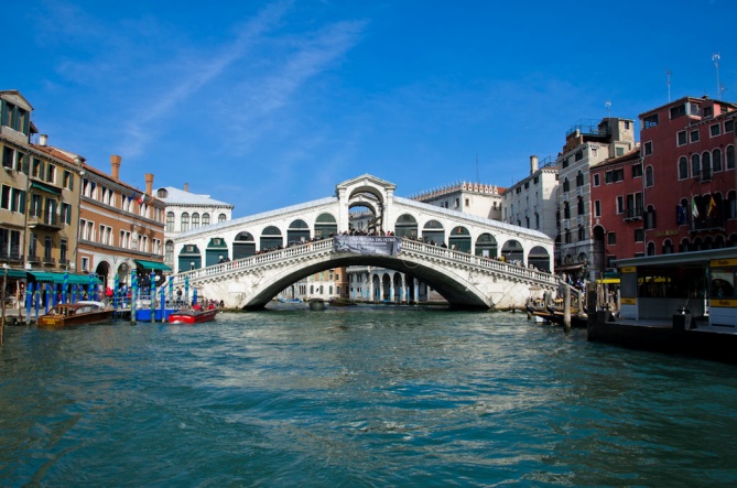 d:\belgeler\003 işler\003 mimarlık\016 sivas kopru\köprü manzarası\1024px-rialto_bridge_2011.jpg