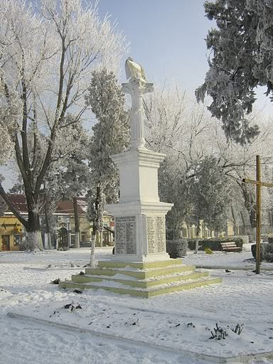 http://www.primaria-cernavoda.ro/fisiere/albumfoto/pozecernavoda/monument.jpg