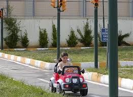 açıklama: çocuklarda trafik eğitimi ile ilgili görsel sonucu