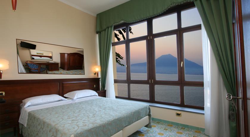 c:\users\daniela\desktop\hoteluri lucrate\catalog\napoli - sorrento\grand hotel panoramica\room.jpg