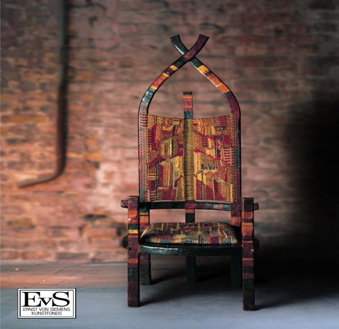african chair, design: marcel breuer / textile: gunta stölzl, 1921. bauhaus-archiv berlin / © vg bild-kunst, bonn 2016 (stölz) / unknown (breuer).