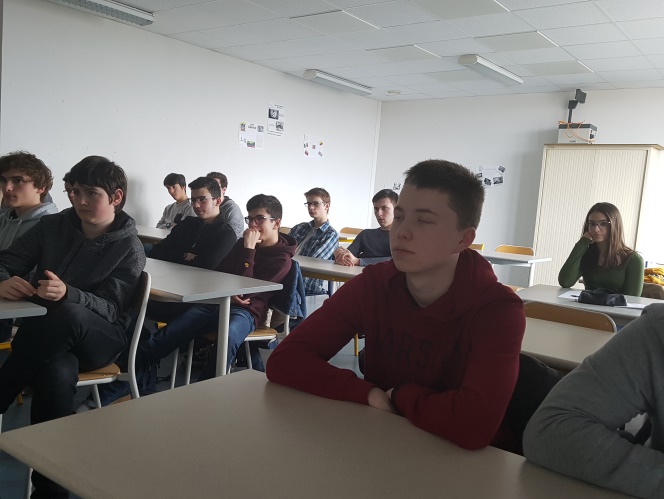 \\nas\prof-math\lycee\drive\forum\article-elyco\e_lyco_2018\20180330_151148.jpg