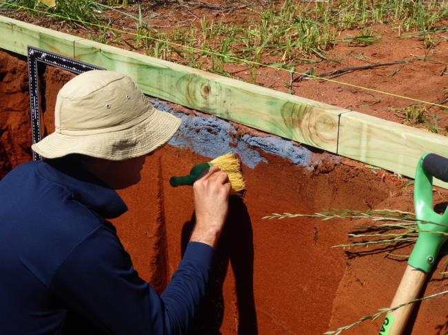 e:\reseacrch highlight photos\steve davies - preparing pit fce.jpg