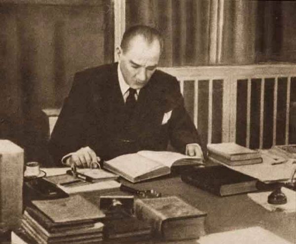 atatürk görselleri3.jpg