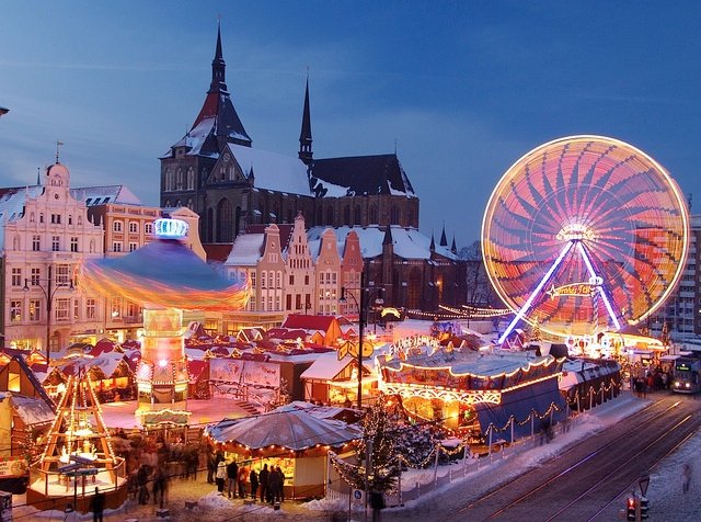 http://www.laboutiquevintage.co.uk/blog/wp-content/uploads/2013/12/vintage-christmas-markets-amsterdam-the-netherlands-0.jpg