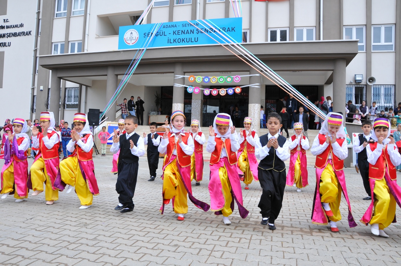 d:\fotograflar\23 nisan 2015\konuşmalar\skr_0588.jpg