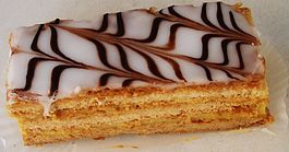 http://upload.wikimedia.org/wikipedia/commons/thumb/4/44/mille-feuille_fran%c3%a7ais_1.jpg/265px-mille-feuille_fran%c3%a7ais_1.jpg