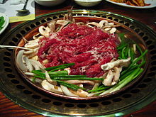 http://upload.wikimedia.org/wikipedia/commons/thumb/f/fd/korean.cuisine-bulgogi-01.jpg/220px-korean.cuisine-bulgogi-01.jpg