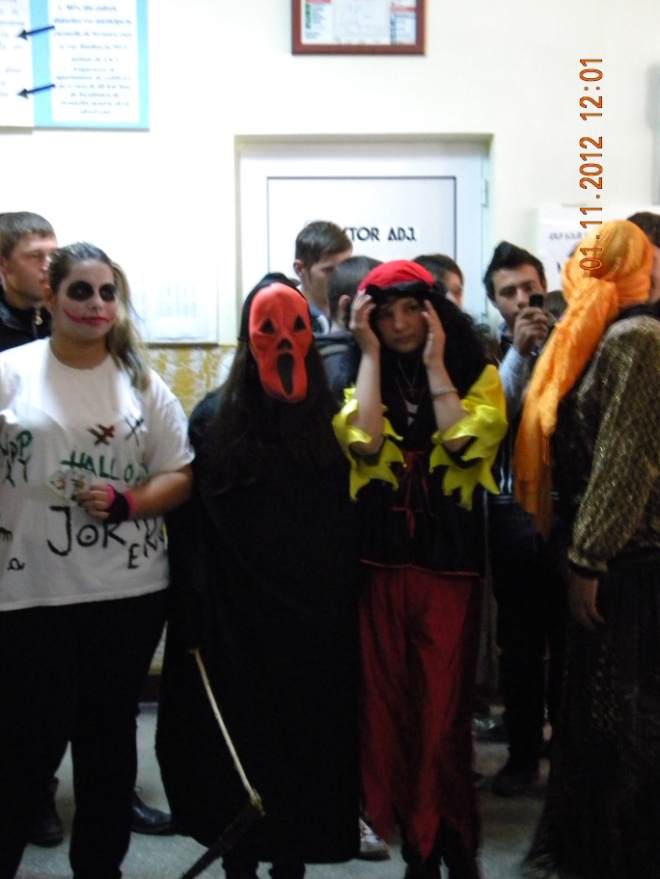 d:\desktop\biblioteca\halloween lic tehn 2012 nov\dscn3546.jpg