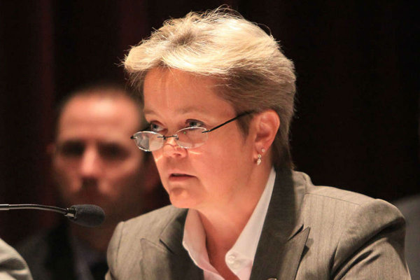 diana rubens, director of the va´s philadelphia regional office.