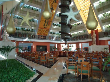 http://www.holidaycheck.com/data/urlaubsbilder/mittel/11/1164796881.jpg