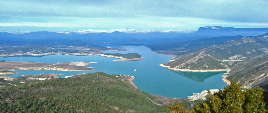 http://upload.wikimedia.org/wikipedia/commons/8/82/embalse_de_mediano.jpg