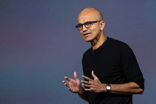 http://static01.nyt.com/images/2015/10/22/business/22state-nadella/22state-nadella-articlelarge.jpg