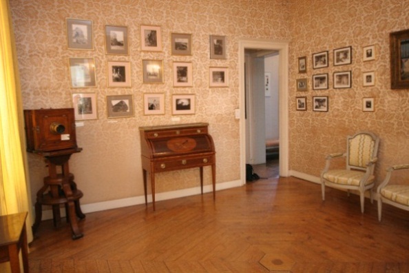 e:\phototeque\musee victor hugo villequier\interieur\interieur musée villequier victor hugo\musée victor hugo villequier petit salon vh (27).jpg