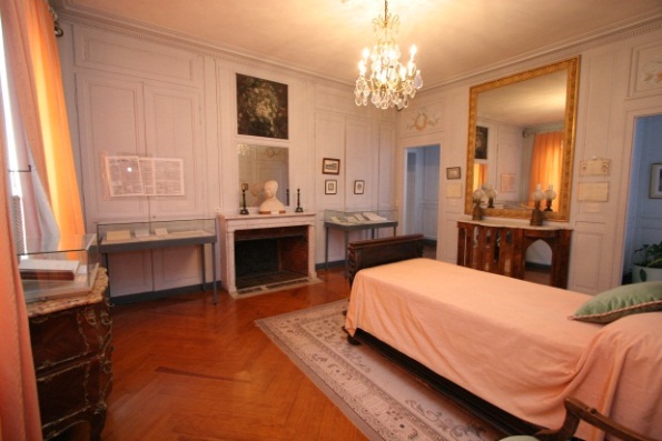e:\phototeque\musee victor hugo villequier\interieur\interieur musée villequier victor hugo\musée victor hugo villequier chambre claire vh (25).jpg