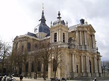 https://upload.wikimedia.org/wikipedia/commons/thumb/1/1f/cathedrale_saint_louis_versailles_quart.jpg/220px-cathedrale_saint_louis_versailles_quart.jpg